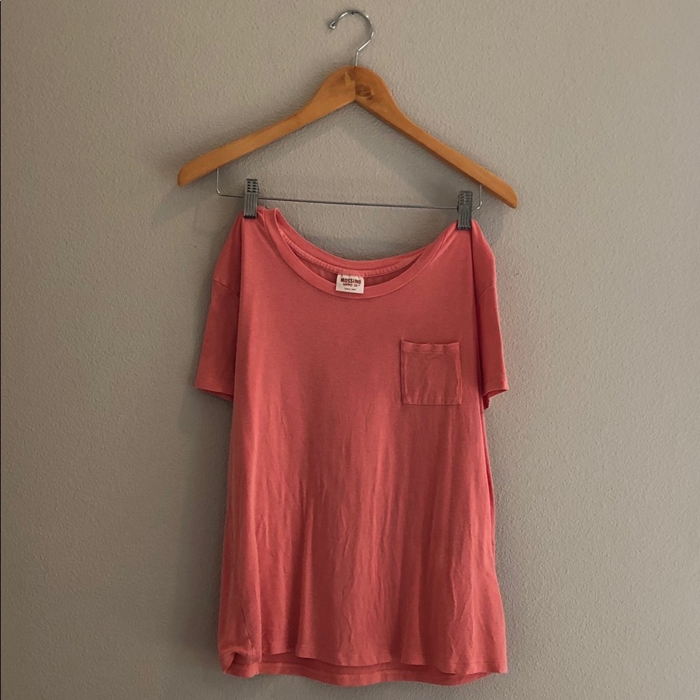 Super comfy and casual t shirt!  Never worn
